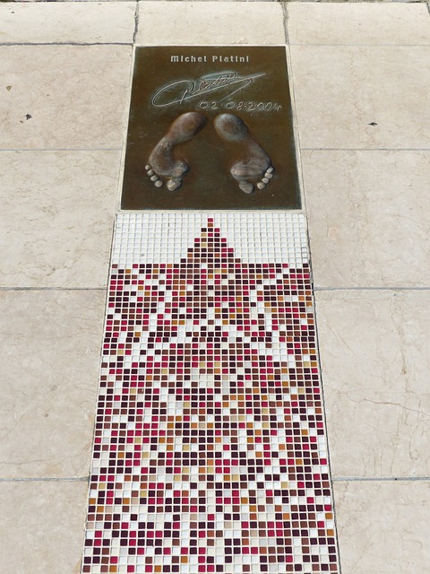 巨额奖金 巨额奖金